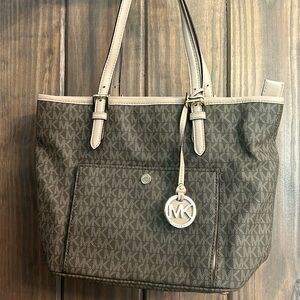 micheal kors purse
